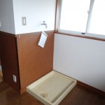 室内洗濯機置き場には防水パン付き! 室内洗濯機置き場には防水パン付き!
